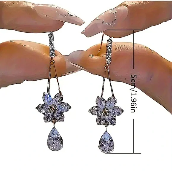 Gold Daisy Crystal Dangle Earrings Flower Water Drop - Picture 6 of 6